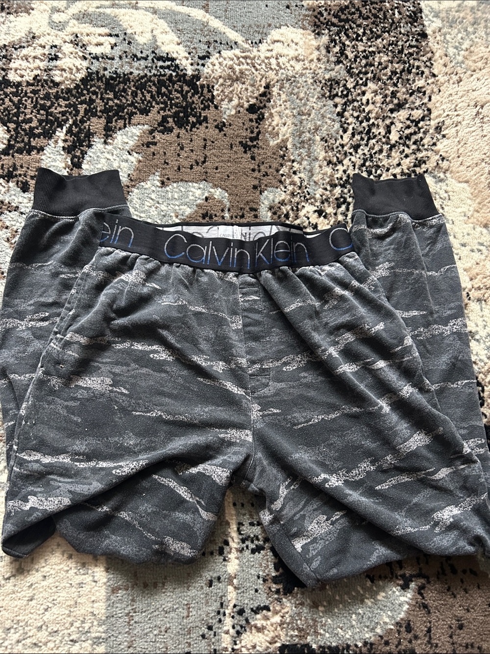 Calvin Klein Gray & Black Patterned Sweatpants Joggers